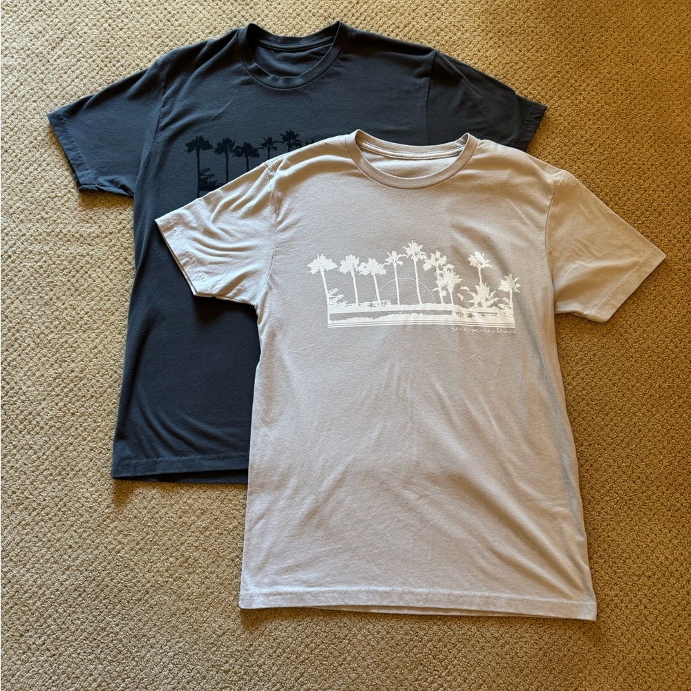 LIKE NEW VUORI Coast Tee Men’s Medium (Charcoal OR Light Gray)